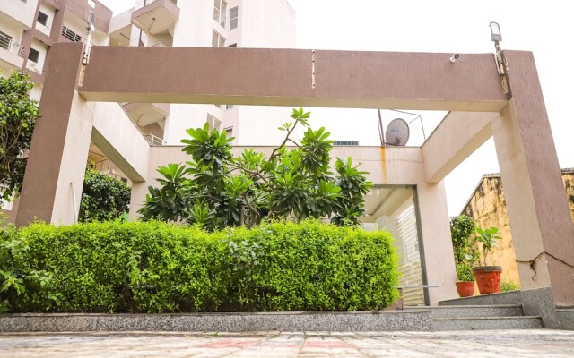 Hotel Shri Radha Nikunj Vrindavan Opposite Prem Mandir