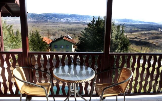 Villa Pine Garden