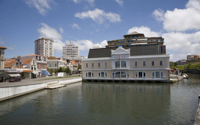 Aveiro Center Hotel