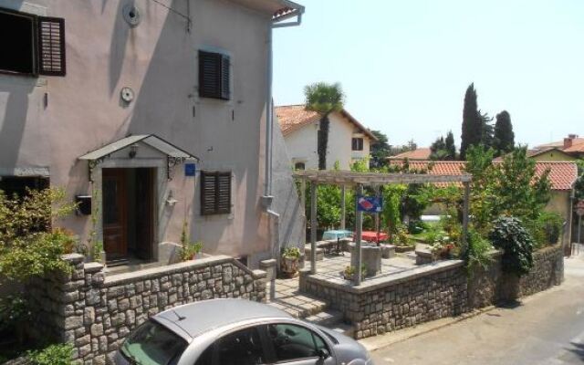 Guesthouse Kuća na šterne