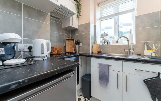 Host Stay Round Hill Apartment
