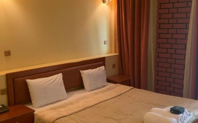 Margarets Island Hotel