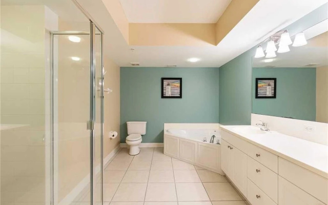 Towers Grande 402 - Two Bedroom Condo