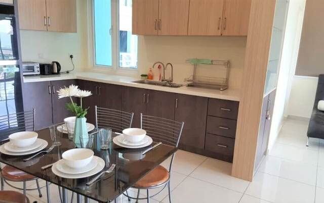 Suites at The Haven Lakeside by Plush