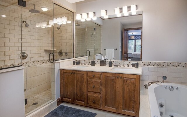 Cascade Village Condo