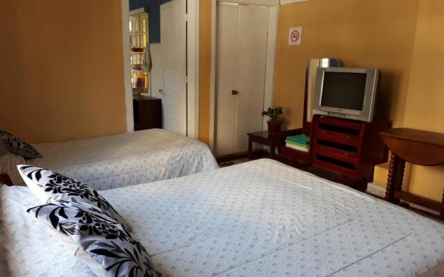 Hostal Casa Oriente Viña
