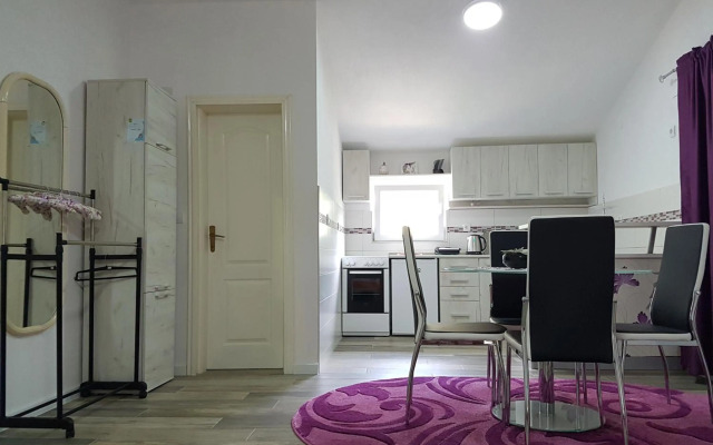 Apartment Jelena Sutvara