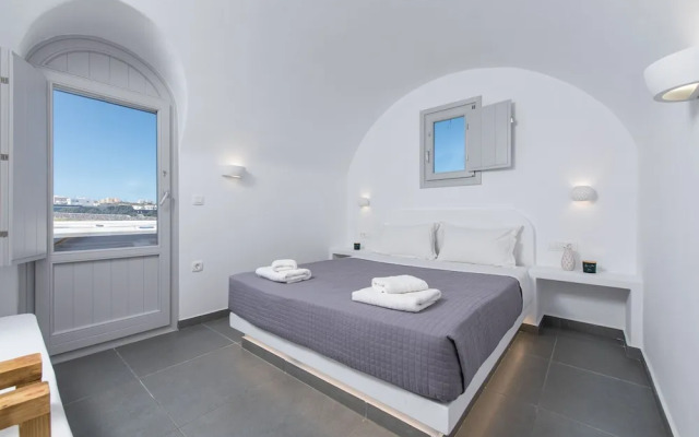 Golden View Jacuzzi Suites