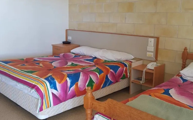 A Country View Motel - Ilbilbie