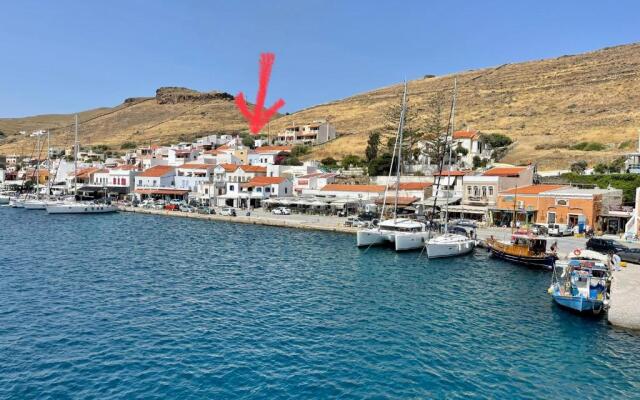 Charming two Bedroom Fisherman's House on Kea