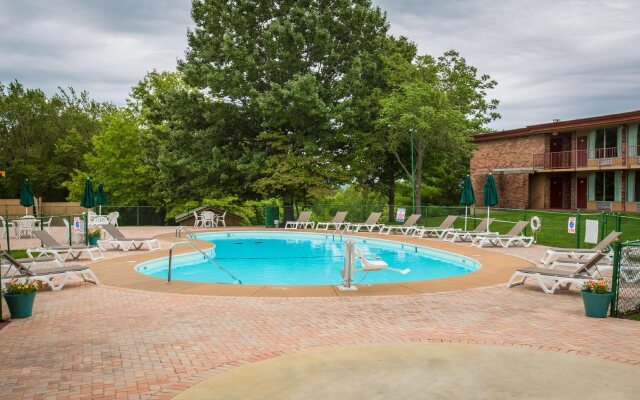 Red Lion Inn & Suites Branson