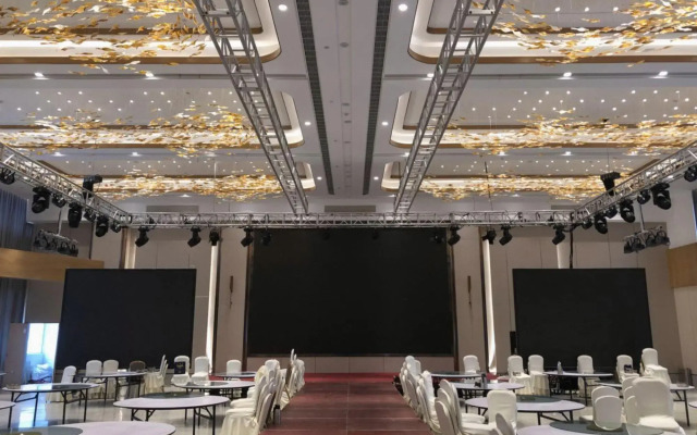 Huai'an OASIS International Hotel