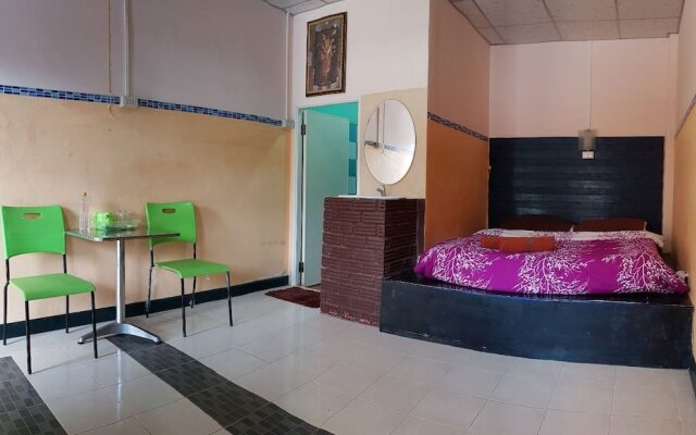 Ingpha Room for rent