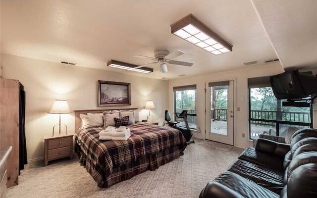 Awesome Views - Five Bedroom Cabin