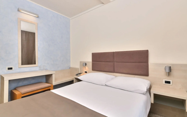 Hotel Mediteran Plava Laguna