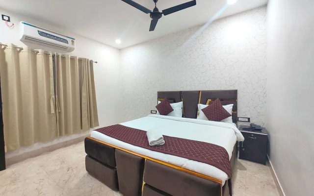 Hotel Ganges Place Varanasi with free AC