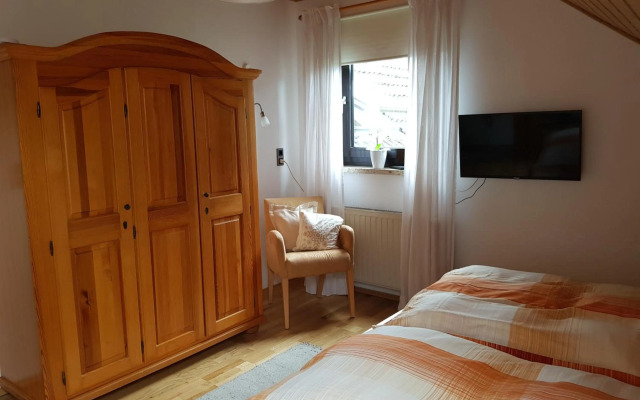 Gästezimmer Aschenbrenner