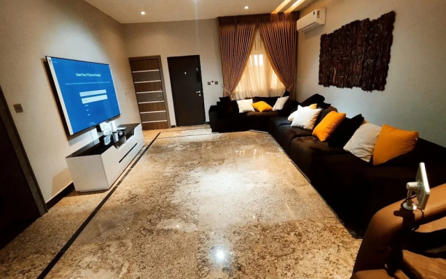 Exclusive Sweet Green Rendezvous Hotel