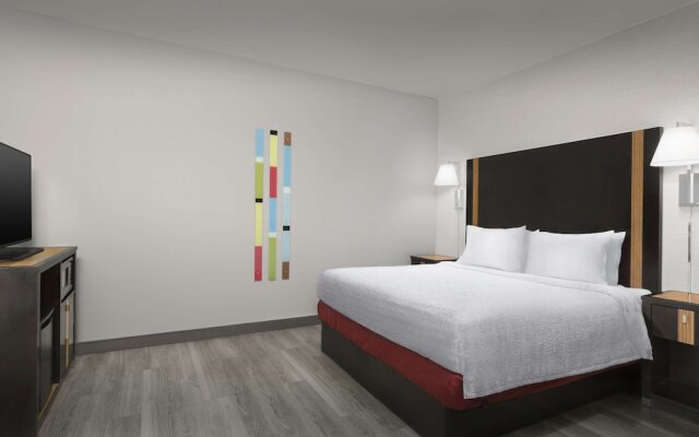 Hampton Inn & Suites El Paso/East