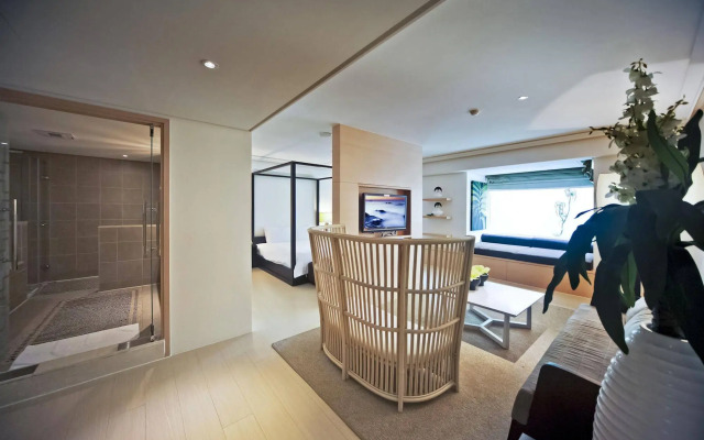Herz Hotel
