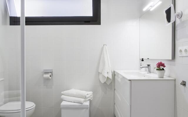 Elia in L'Escala with 3 bedrooms and 2 bathrooms