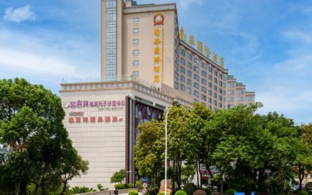 South Grand China International Hotel
