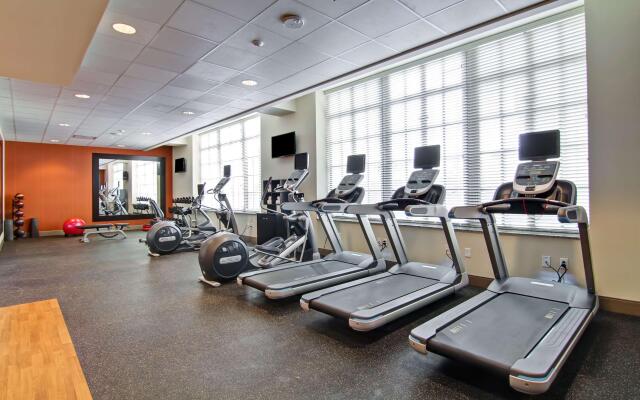 Hampton Inn & Suites Cincinnati-Downtown