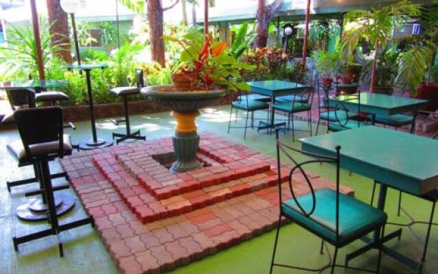 Saltimboca Tourist Inn