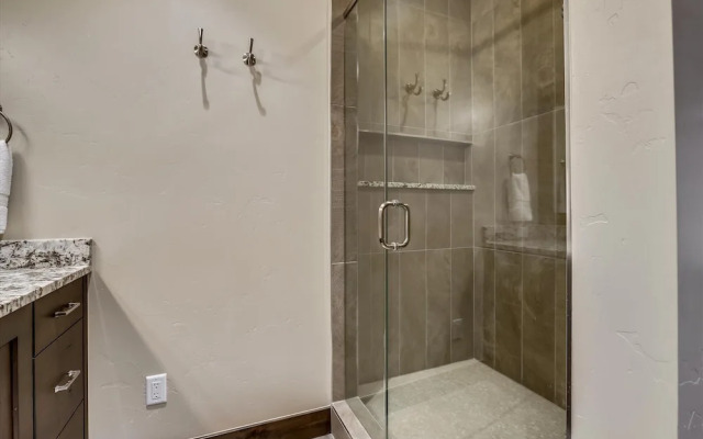 Barton Creek Vista 6 Bedroom Home