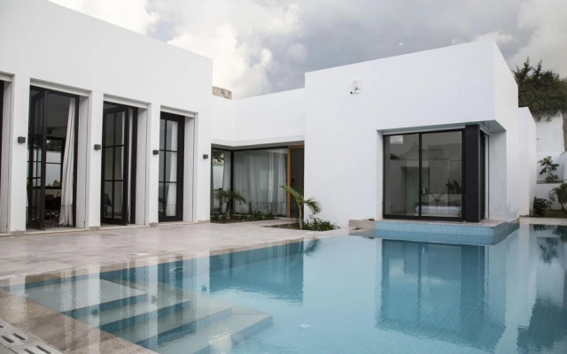 Les Verrières De Gammarth: Villa moderne +Piscine
