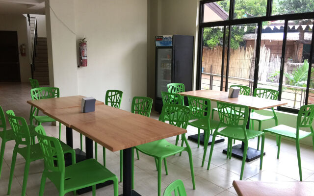 Coron Visitors Hotel