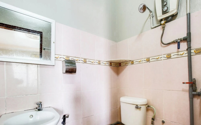 SPOT ON 89626 Hotel Dinar