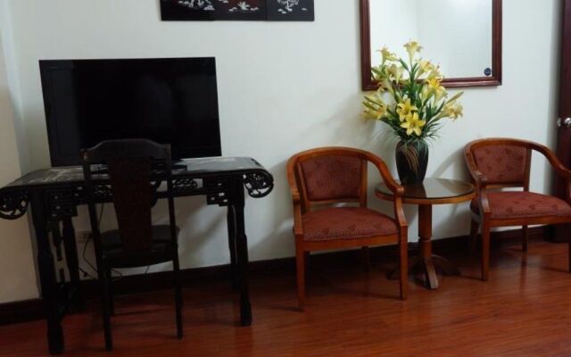 Hanoi Golden Moon Guesthouse