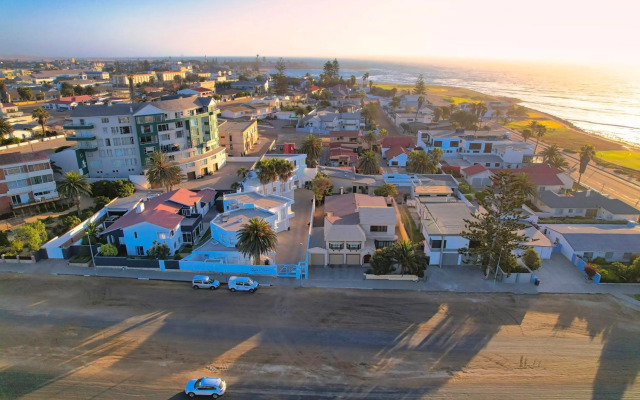 Denhill Villa Unit 4