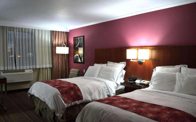 DoubleTree by Hilton Chatsworth