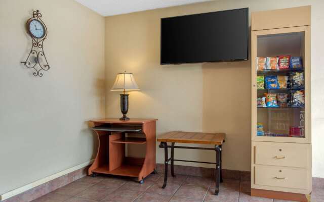 Rodeway Inn