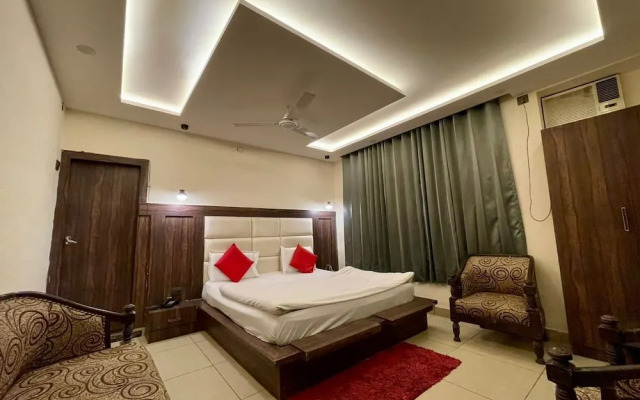 Hotel Himgiri