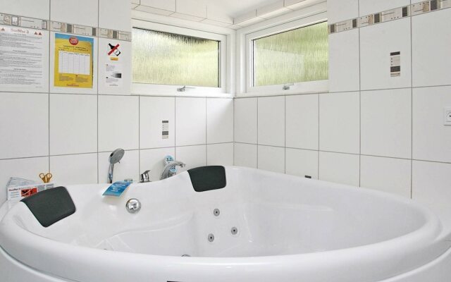 Cozy Holiday Home in Albaek near Sea