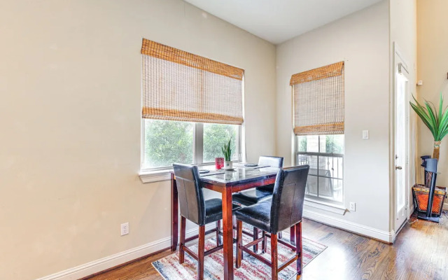 Dtwn Houston Home Near Stadiums: WFH Friendly!