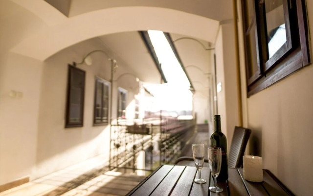 Lovely Apartment Under the Castle Hill