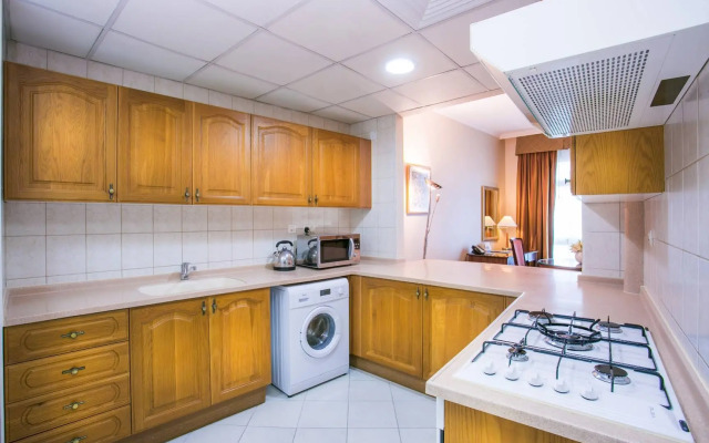 Swissotel Al Murooj Dubai Hotel