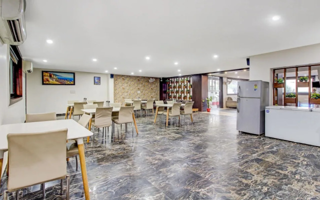M2M Residency by Treebo Hotels