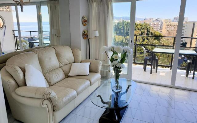Skol 727 Lovely 2 Bedroom Duplex in Marbella Center