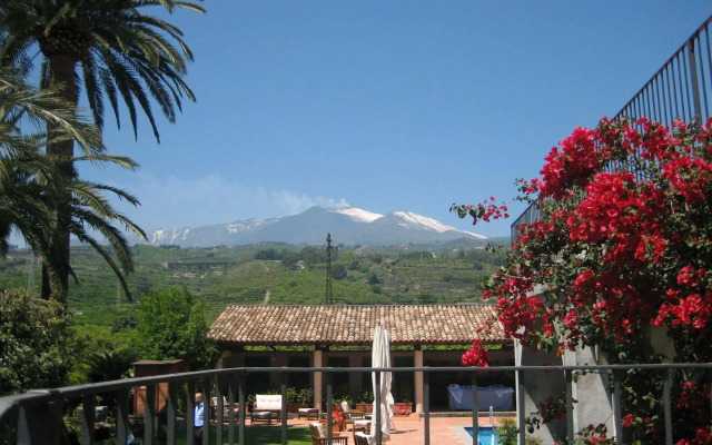 Hotel Etna