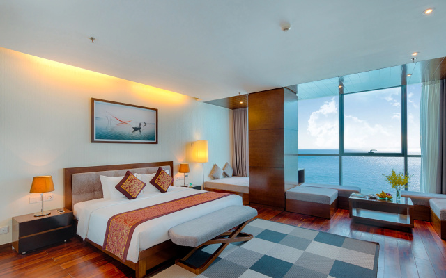 Grand Tourane Hotel