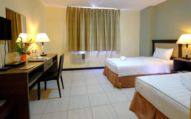 OYO 187 The Maxwell Hotel
