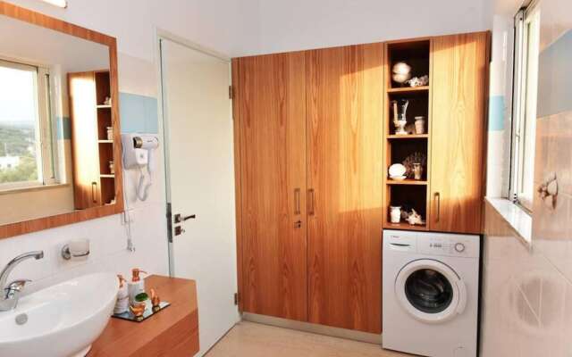 Lovely Seaview Apartment in Chania
