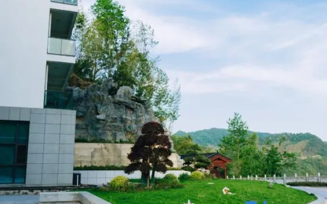 Mufeng Guanhu Homestay