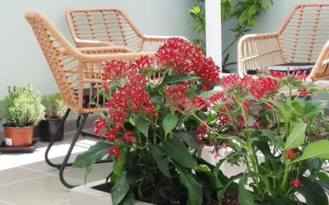 Melenia Suites