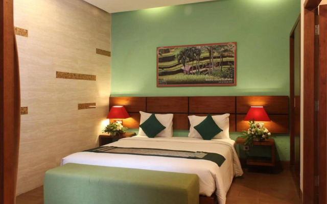 The Green Zhurga Suites